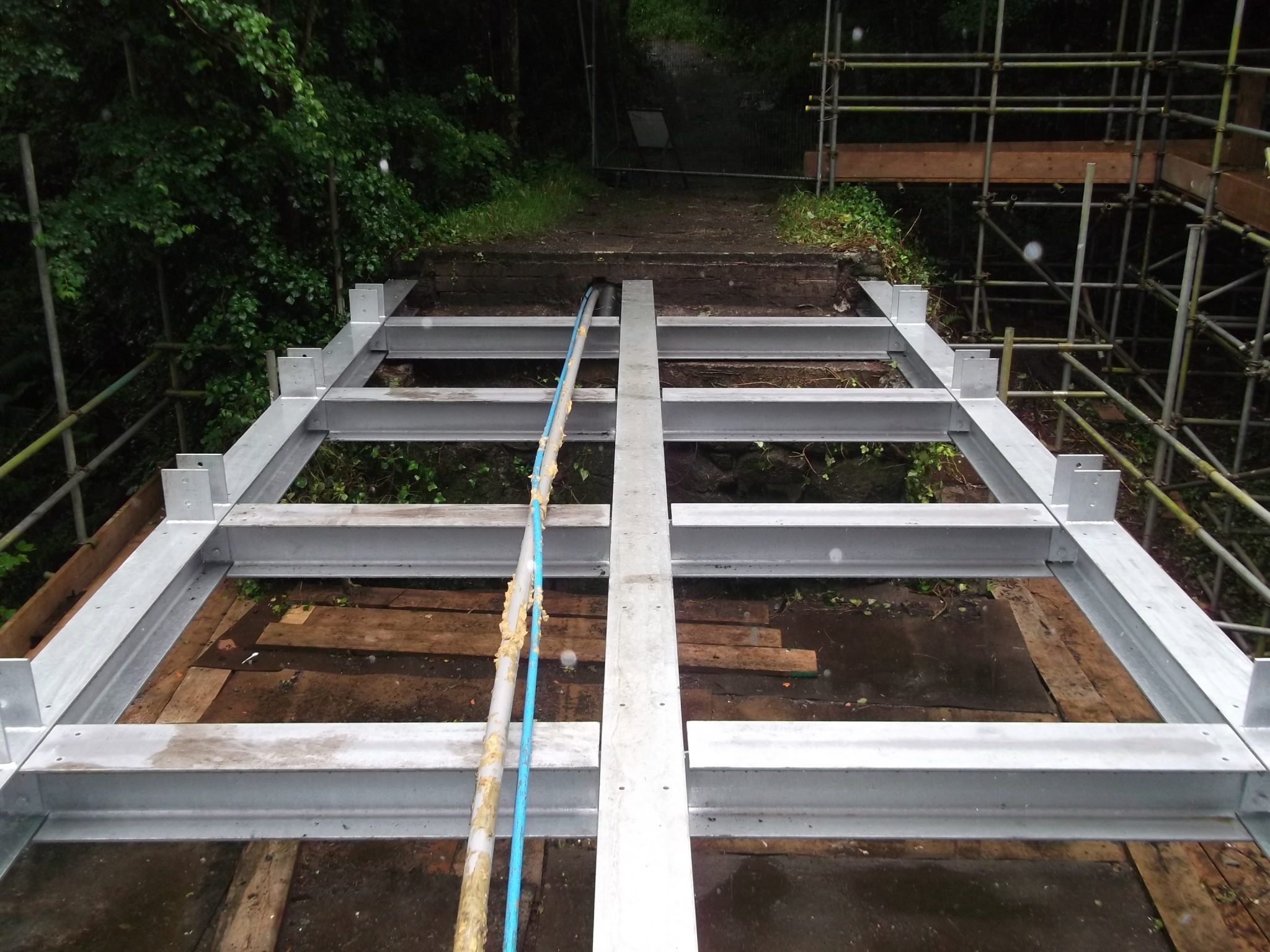 New steel frame structure